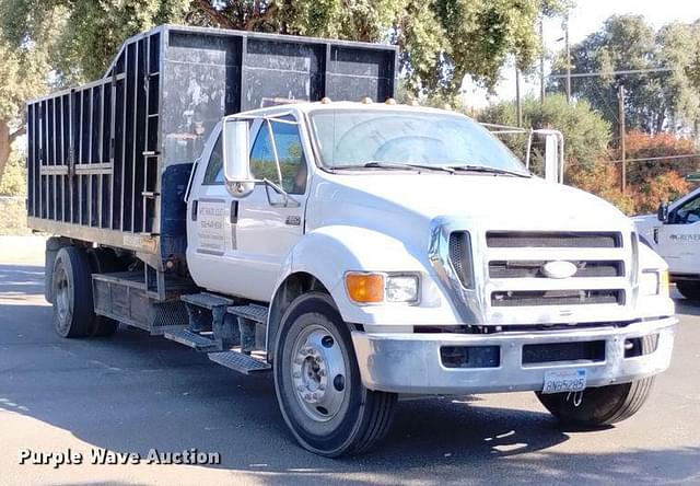 Image of Ford F-650 equipment image 2