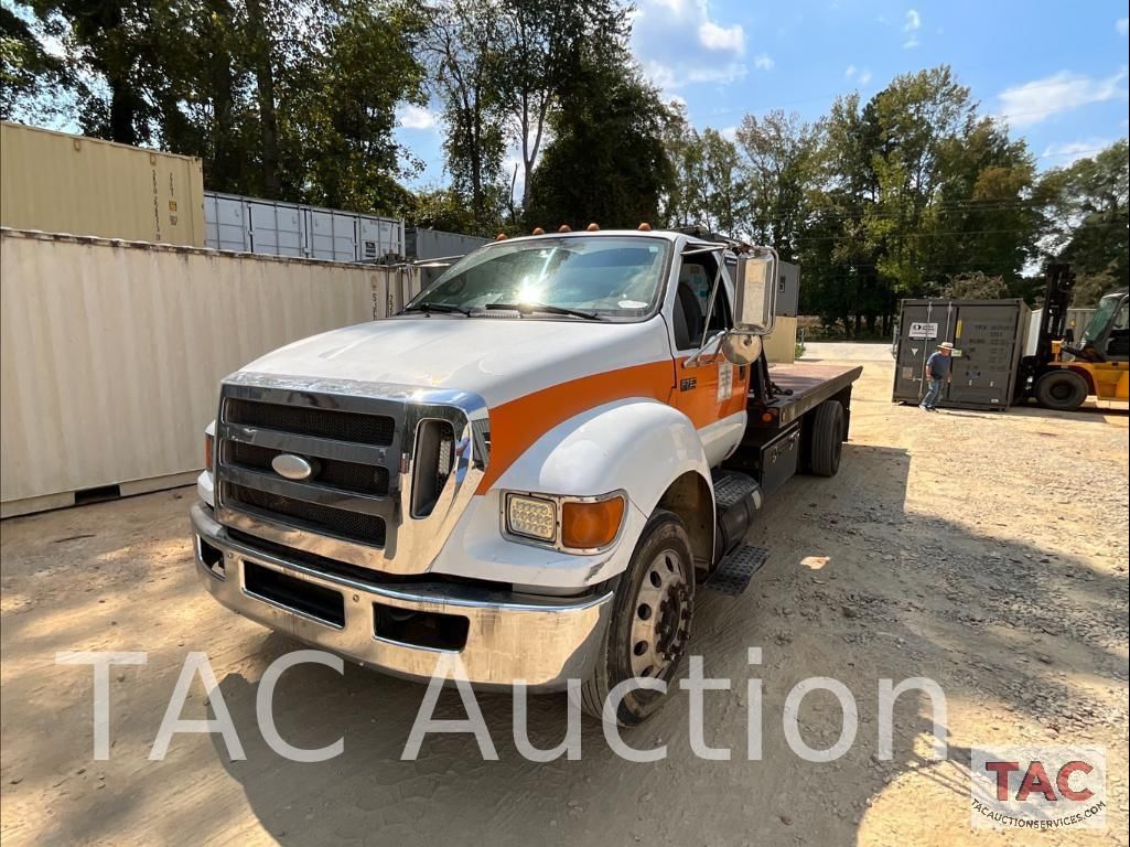 2008 Ford F-750 Equipment Image0