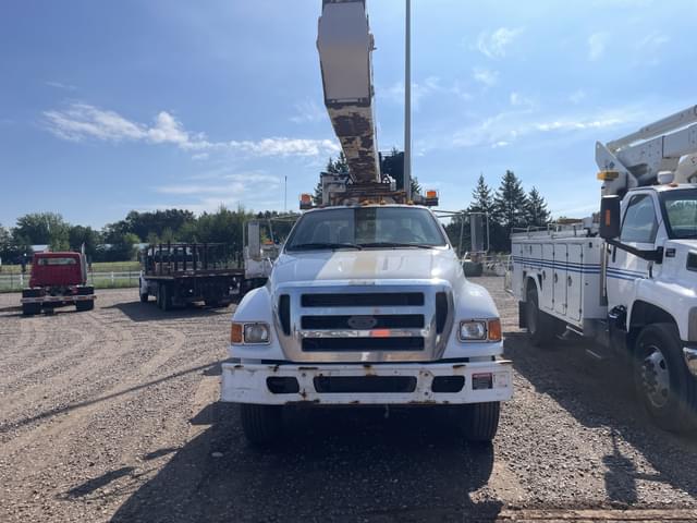Image of Ford F-750 equipment image 1