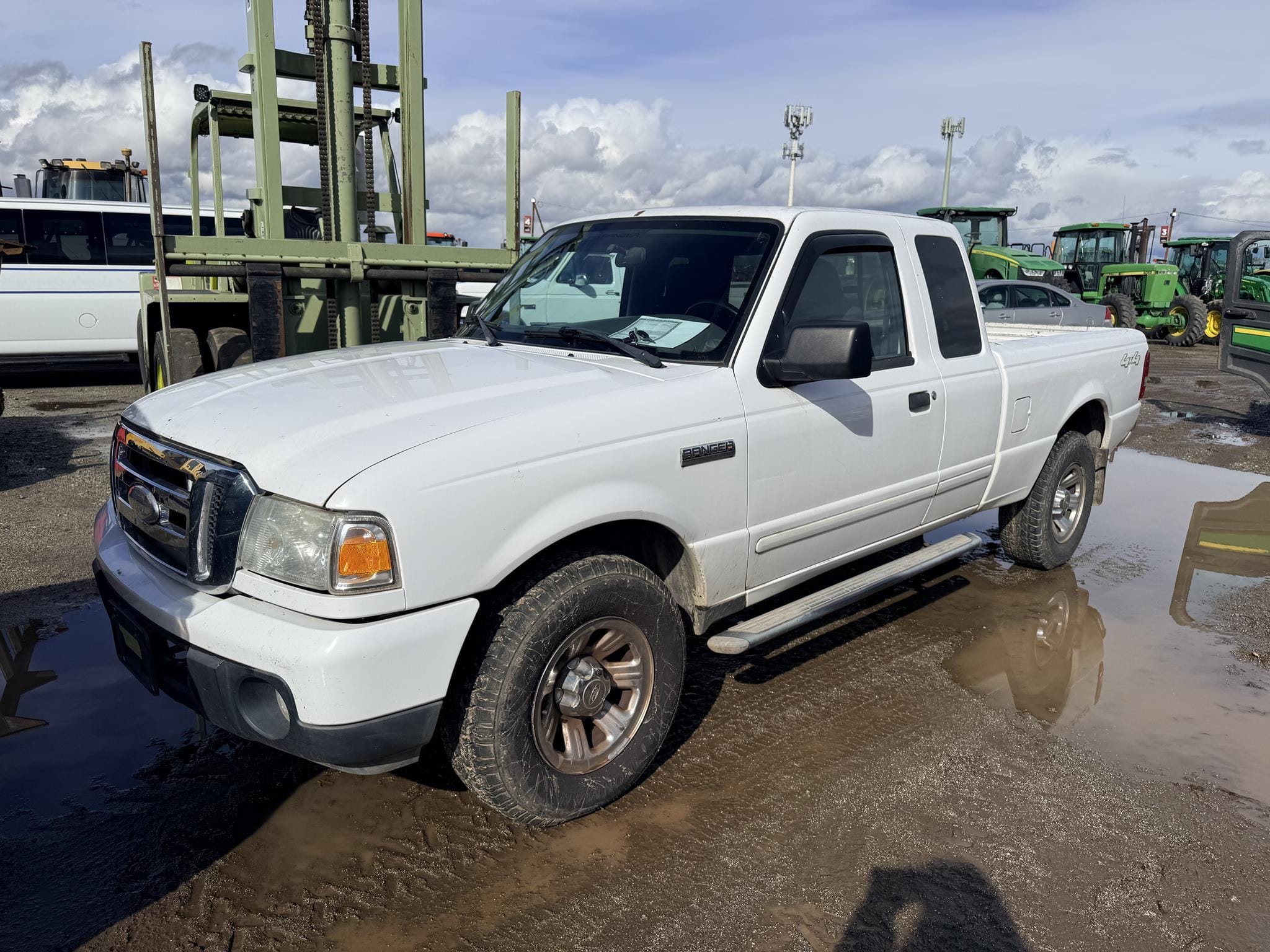 2008 Ford Ranger XLT Equipment Image0