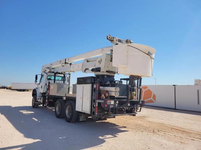Image of Freightliner Business Class M2 equipment image 2