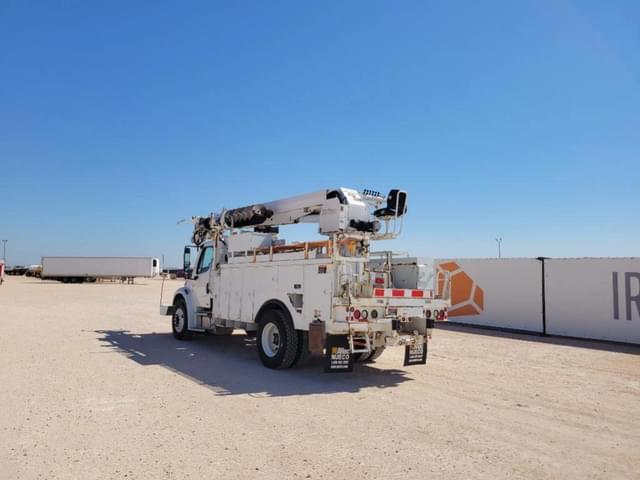 Image of Freightliner Business Class M2 equipment image 2