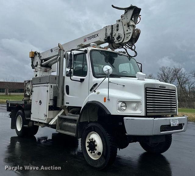 Image of Freightliner Business Class M2 equipment image 2