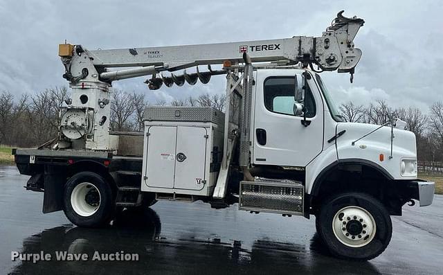 Image of Freightliner Business Class M2 equipment image 3