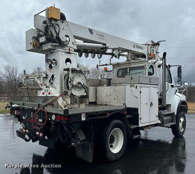 Image of Freightliner Business Class M2 equipment image 4