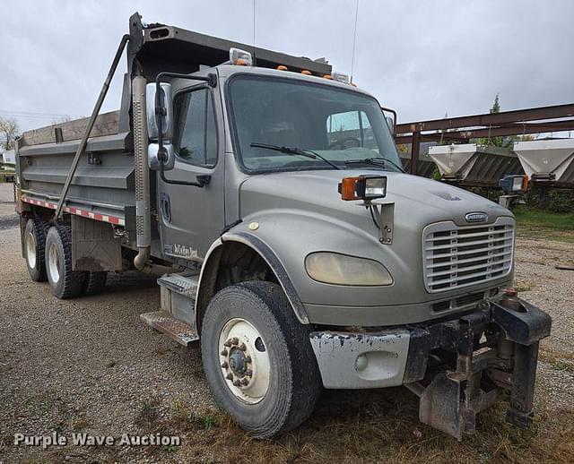 Image of Freightliner Business Class M2 equipment image 2