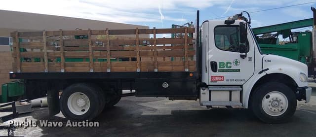 Image of Freightliner Business Class M2 equipment image 3