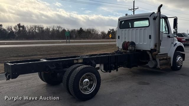 Image of Freightliner Business Class M2 equipment image 4