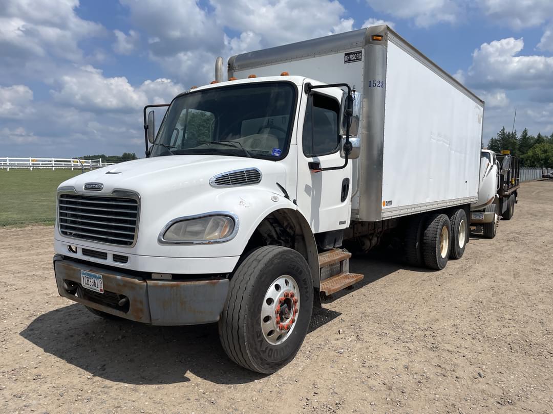 Image of Freightliner Business Class Primary image