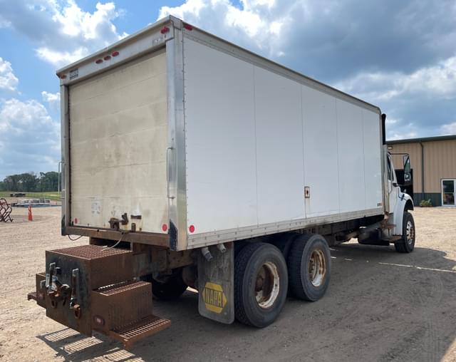 Image of Freightliner Business Class equipment image 3