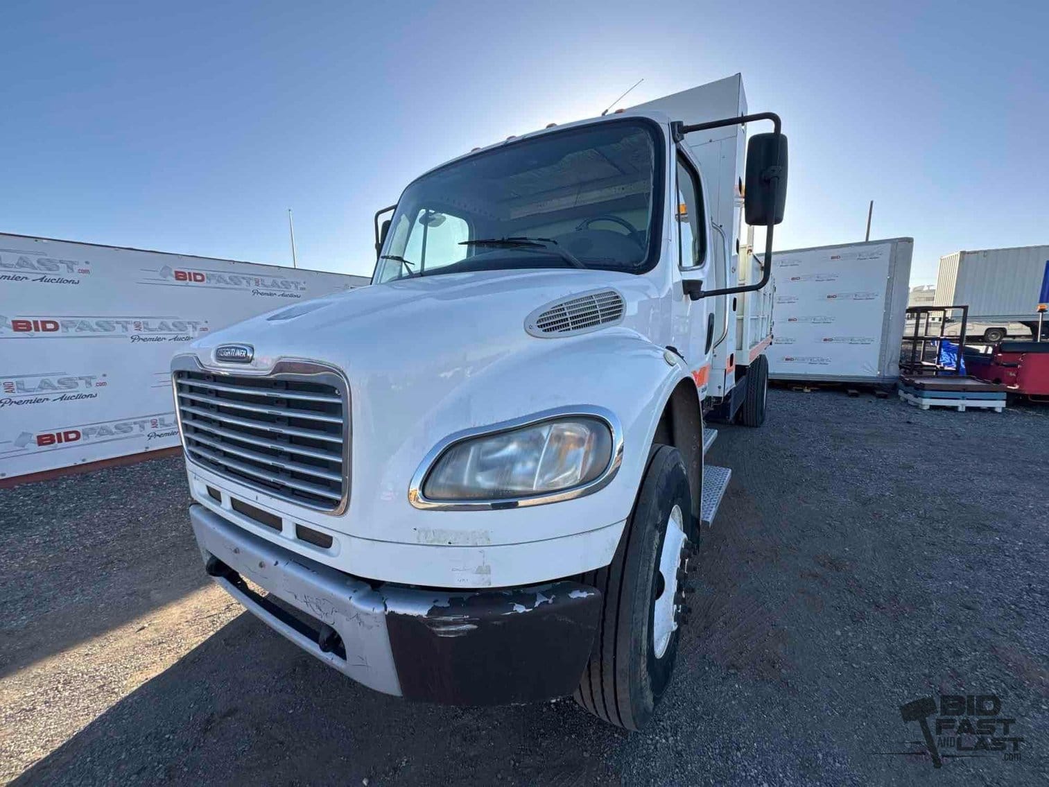2008 Freightliner M2 106 Equipment Image0