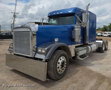 Main image Freightliner FLD132