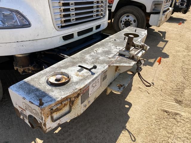 Image of Freightliner M2 equipment image 4