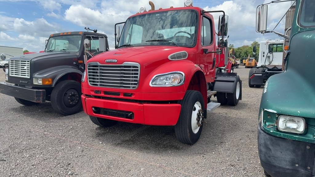 Image of Freightliner Business Class M2 Primary image