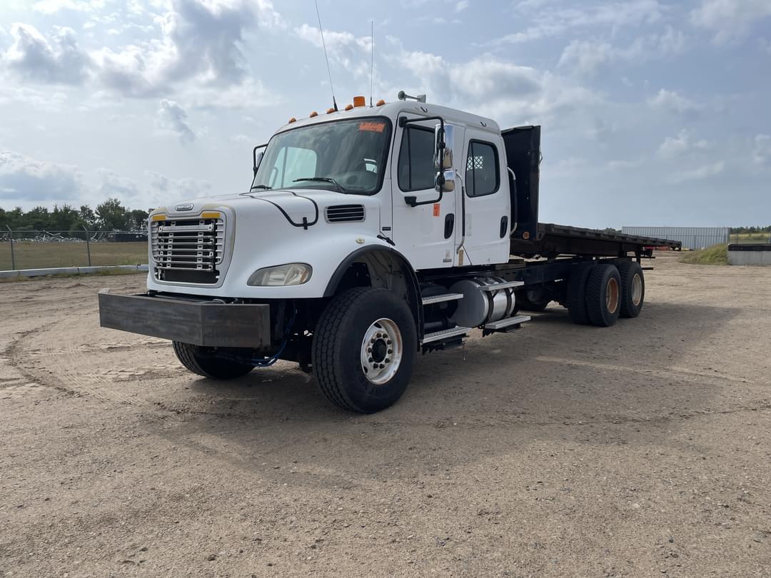 Image of Freightliner M2 Primary image