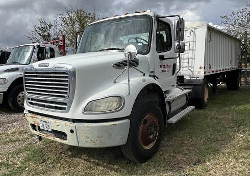 Image of Freightliner M2 Primary image