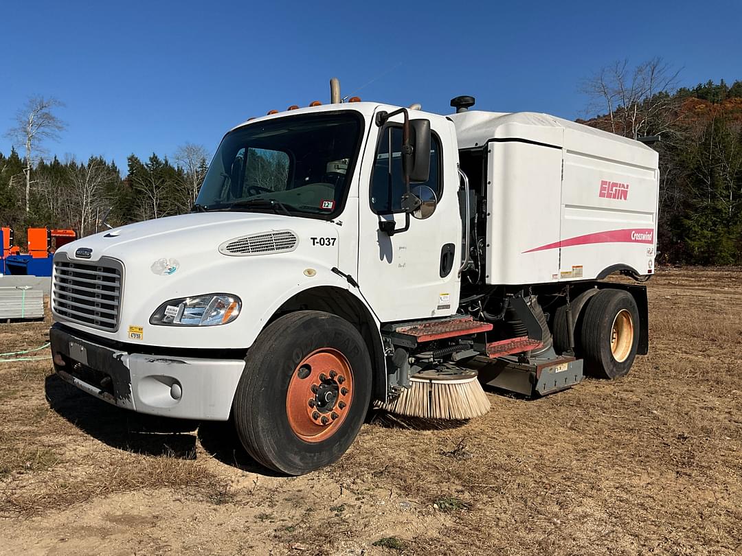 Image of Freightliner M2 Primary image