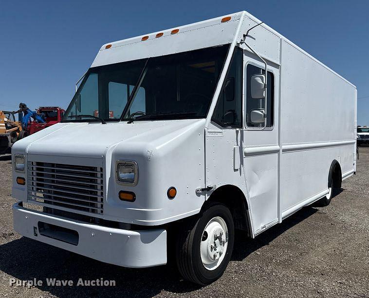 Image of Freightliner MT45 Primary image