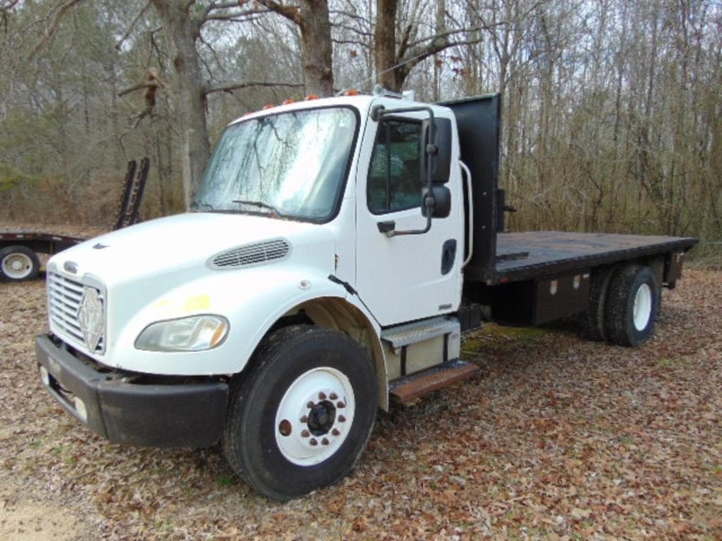 Image of Freightliner Business Class M2 Primary image