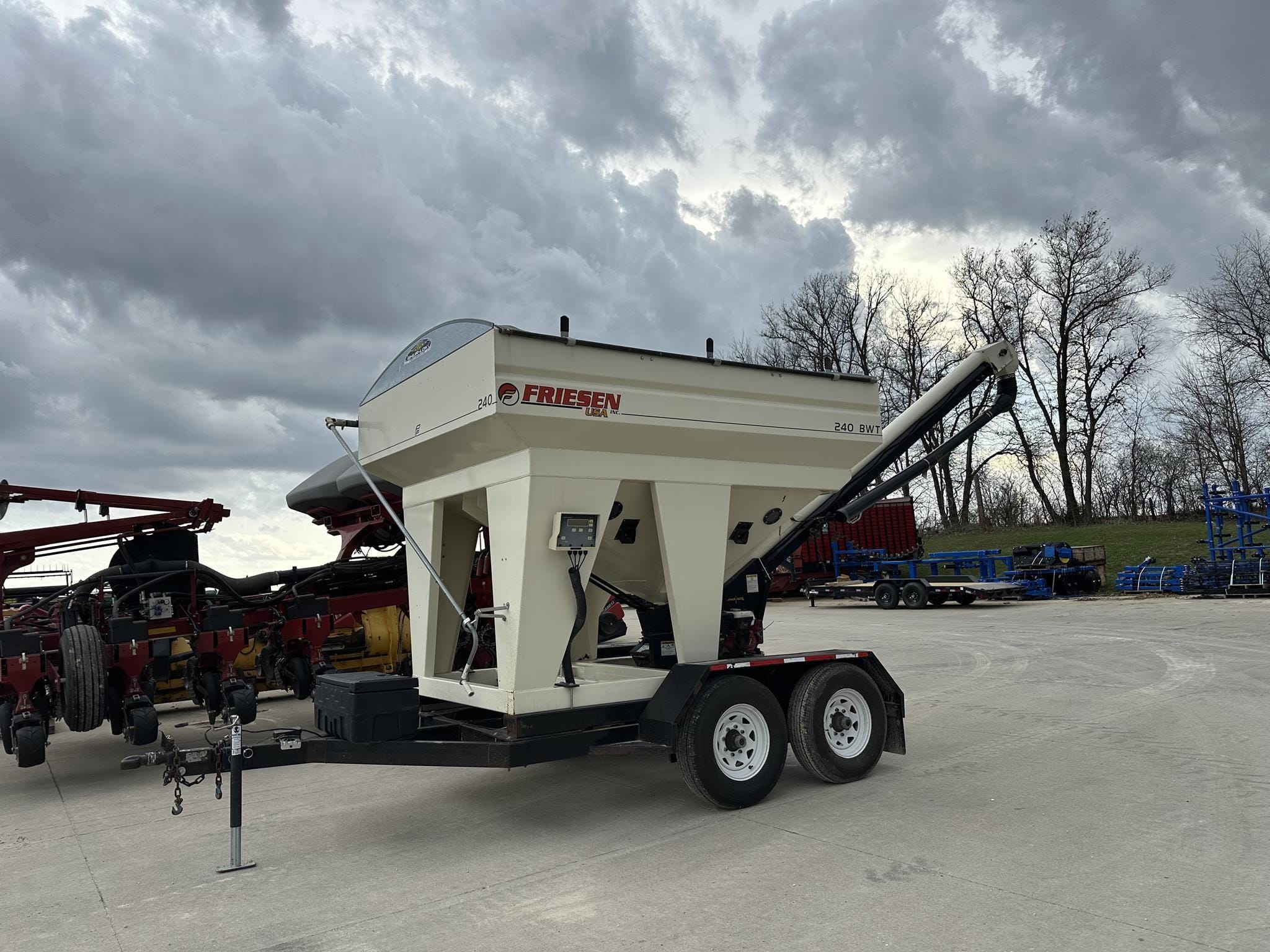 2008 Friesen 240 BWT Equipment Image0