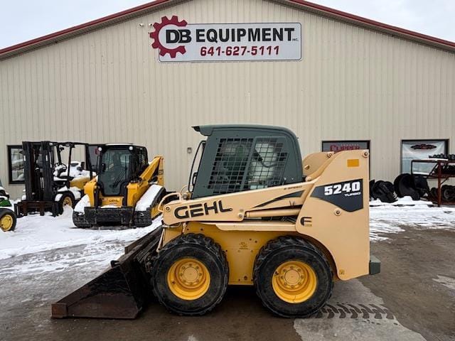 2008 Gehl 5240 Equipment Image0