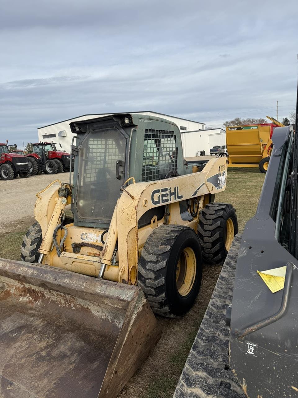 2008 Gehl 7810 Equipment Image0