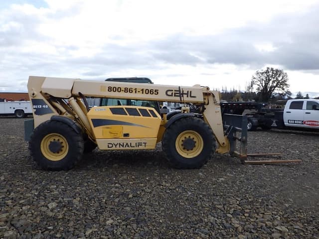 Image of Gehl DL12-40 equipment image 2