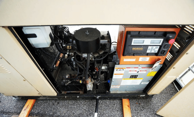 Image of Generac QT02524JNSNA equipment image 4