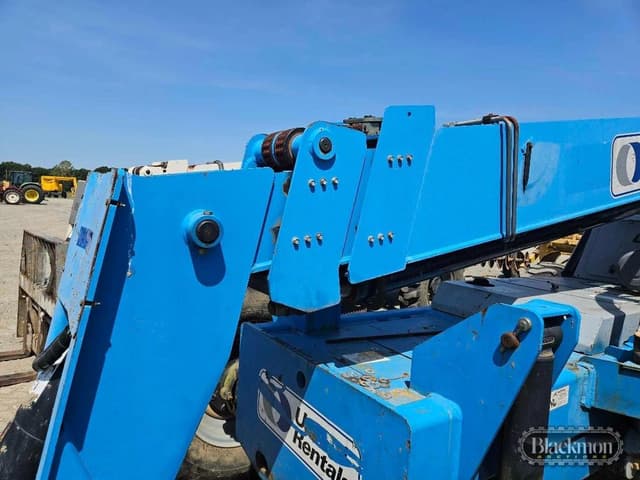 Image of Genie GTH644 equipment image 3