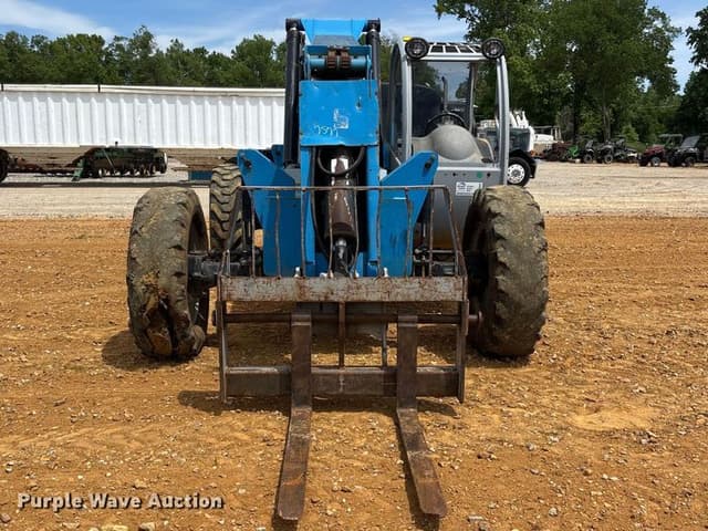 Image of Genie GTH844 equipment image 1