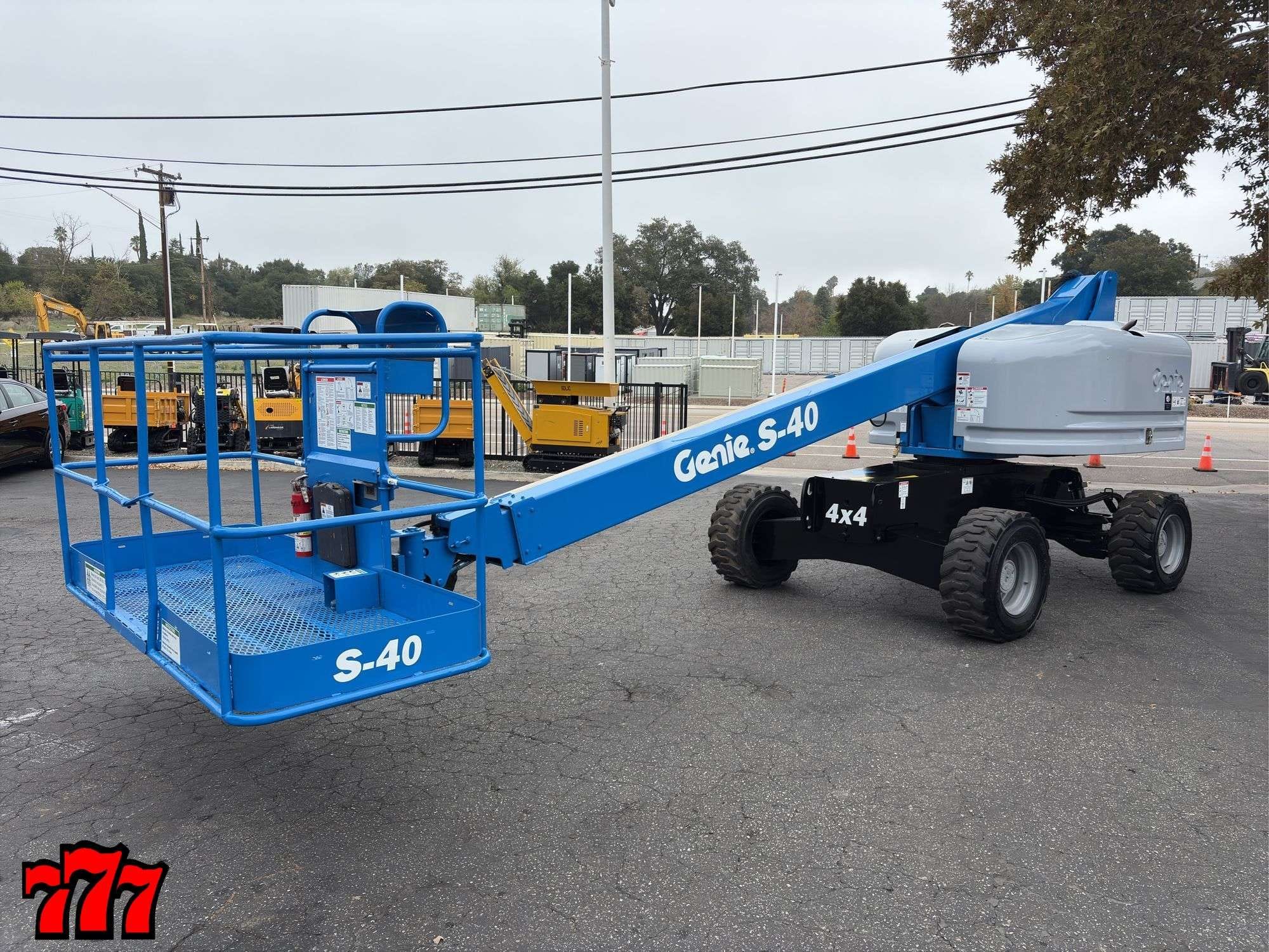 2008 Genie S-40 Equipment Image0