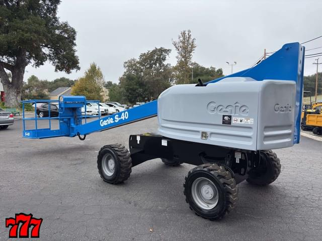 Image of Genie S-40 equipment image 2