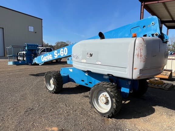 Image of Genie S-60 equipment image 2