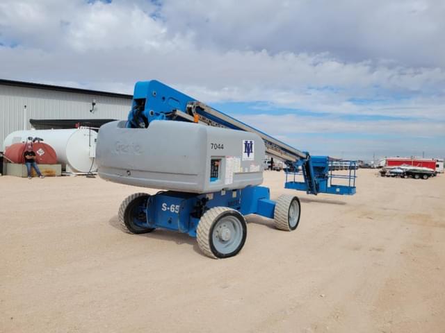 Image of Genie S-65 equipment image 4