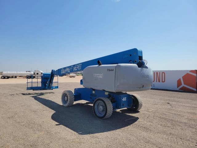 Image of Genie S-65 equipment image 2