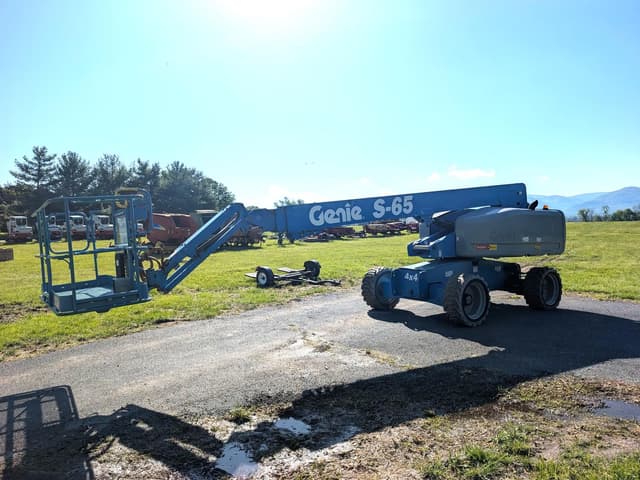 Image of Genie S-65 equipment image 4