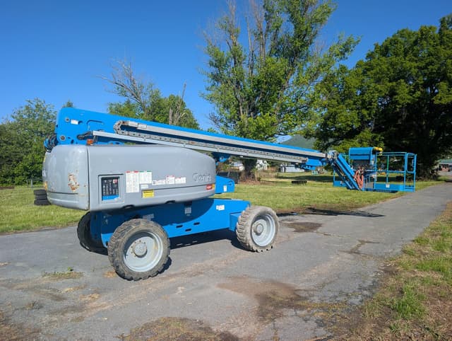 Image of Genie S-65 equipment image 1