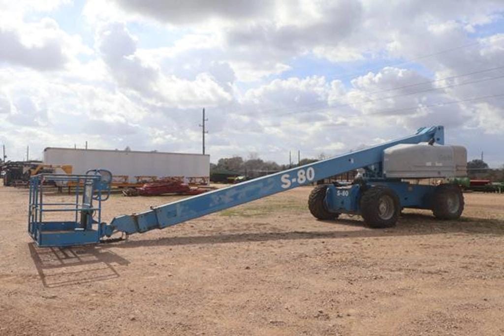 2008 Genie S-80 Equipment Image0