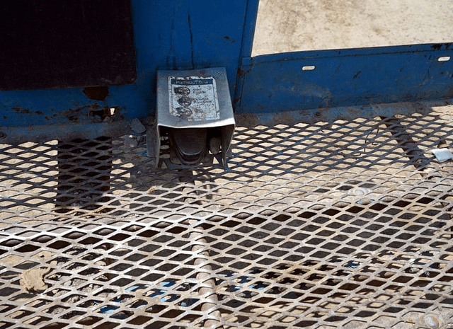Image of Genie S-85 equipment image 2
