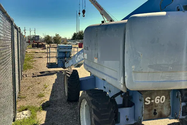 Image of Genie S60 equipment image 4