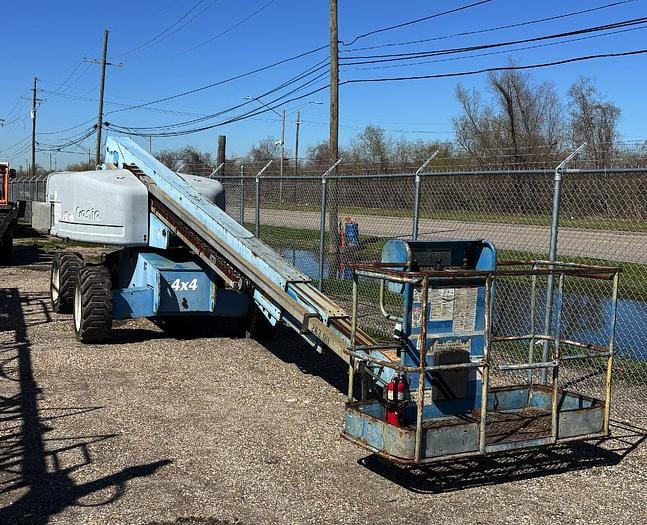 2008 Genie S60 Equipment Image0