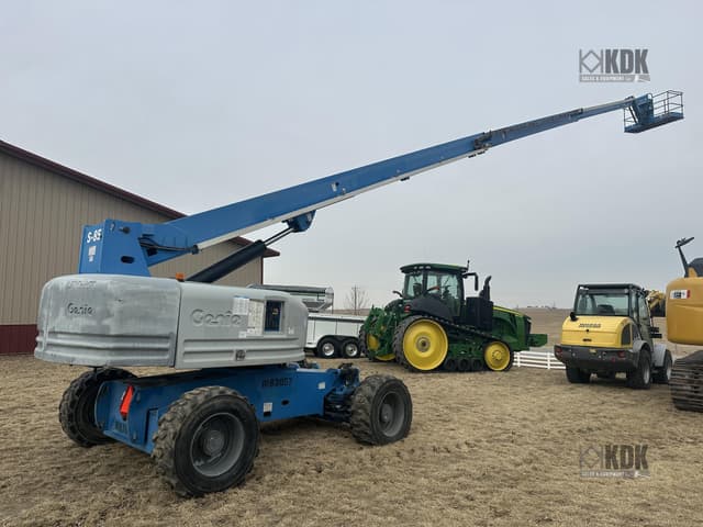 Image of Genie S-85 equipment image 2