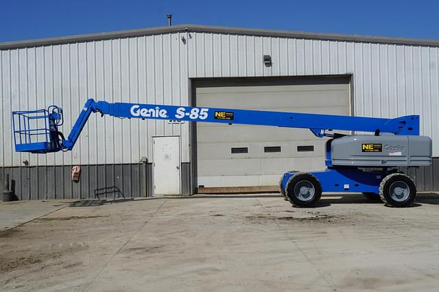 Image of Genie S-85 equipment image 1