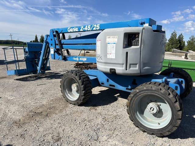 Image of Genie Z45/25 equipment image 2