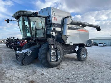 Main image Gleaner R75