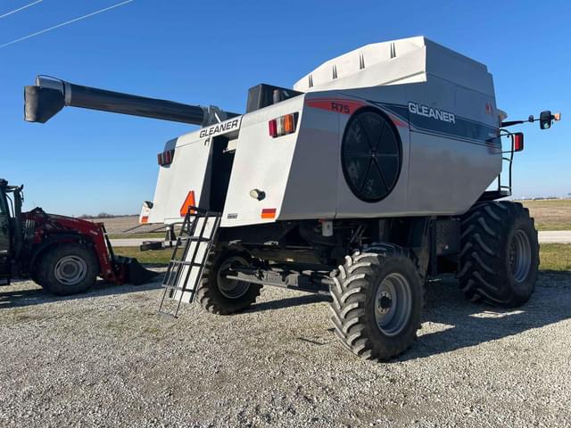 Image of Gleaner R75 equipment image 3