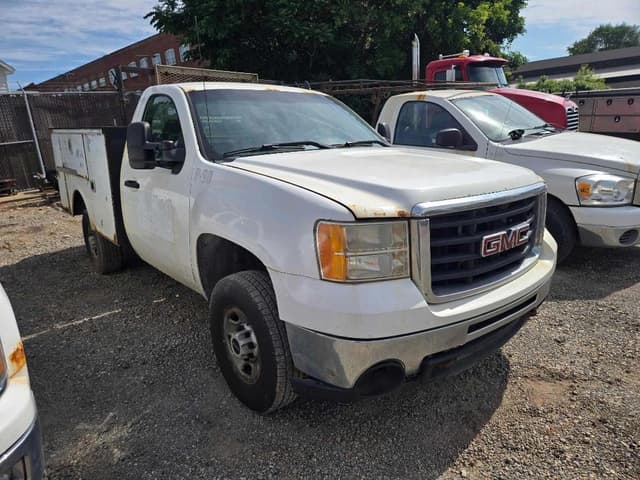 Image of GMC 2500 equipment image 2