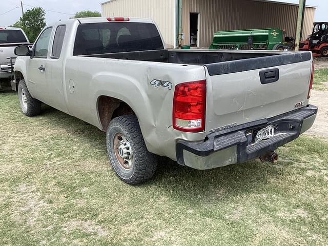 Image of GMC 2500 equipment image 4