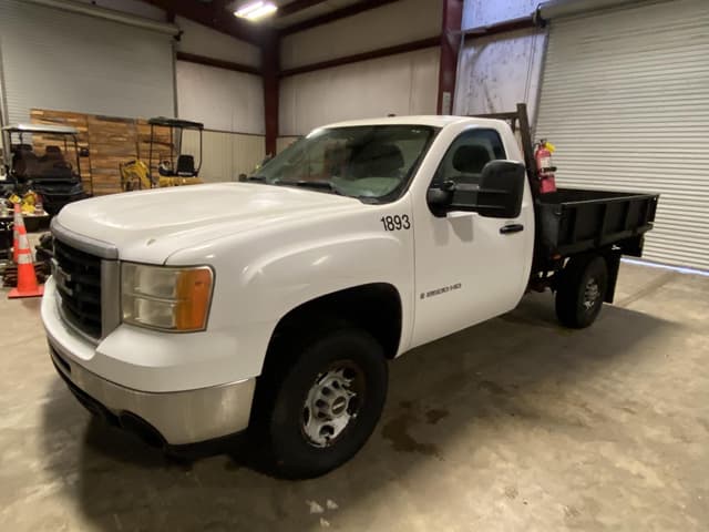 Image of GMC 2500HD equipment image 1