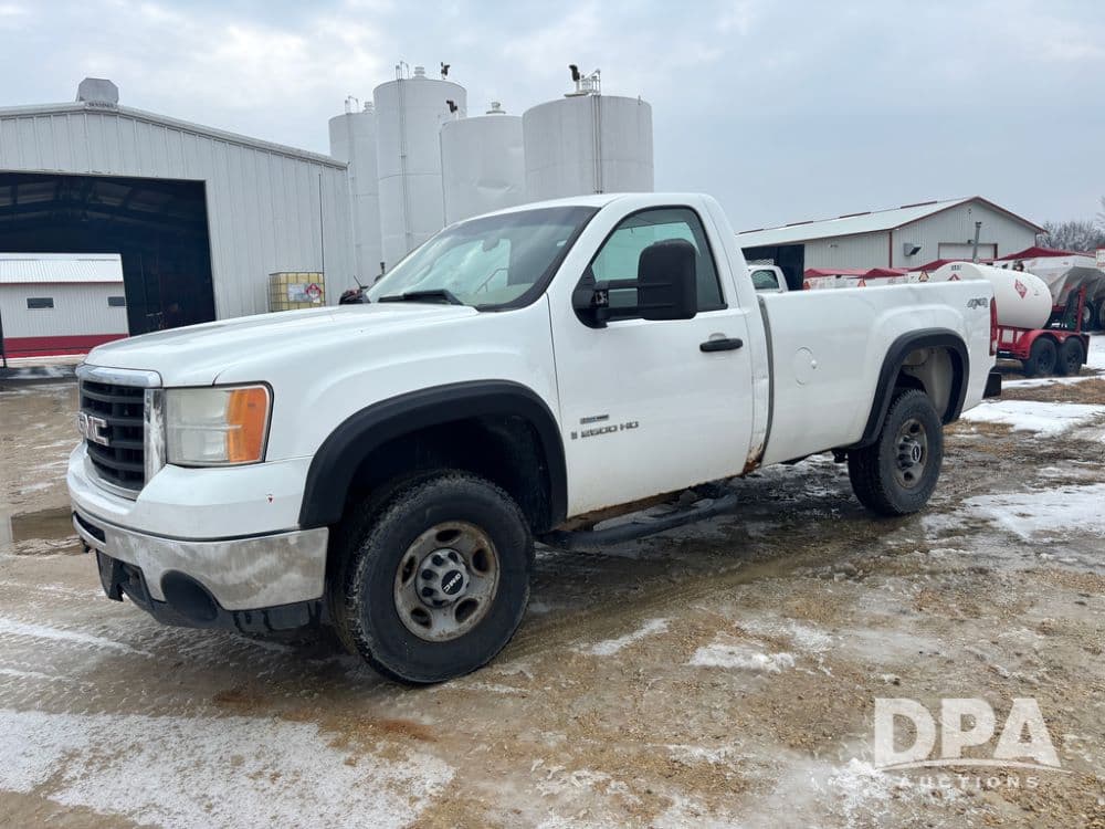 Image of GMC 2500HD Primary image